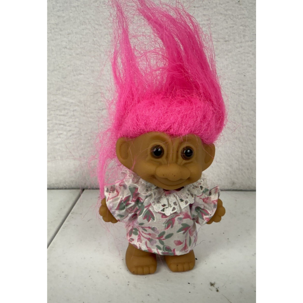 Vintage Russ Berrie‎ 3" Troll Pink Hair Flower Floral Dress Spring Summer